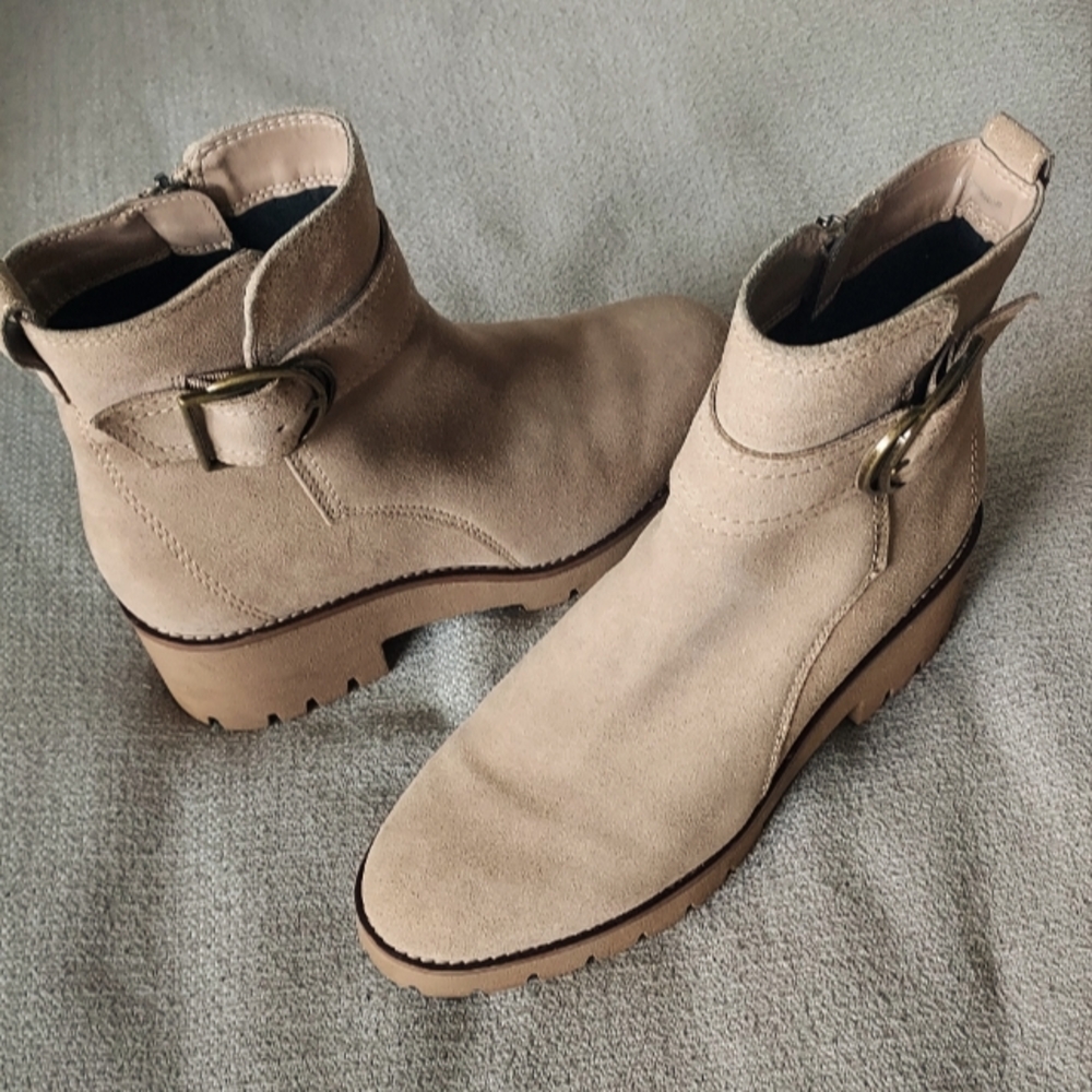 BLONDO Warterproof Dagger Suede Women's Tan Ankle Boots Sz-10